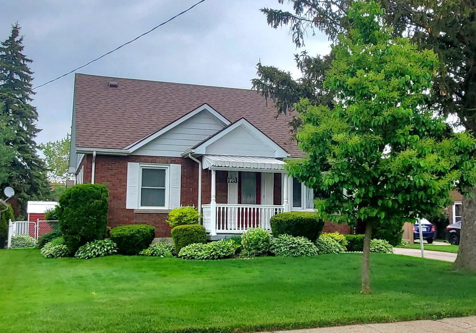 128-woods-street-stratford-ontario-x12446978