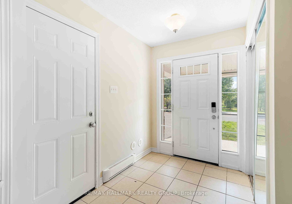 164-sunshine-crescent-ottawa-ontario-x12447296