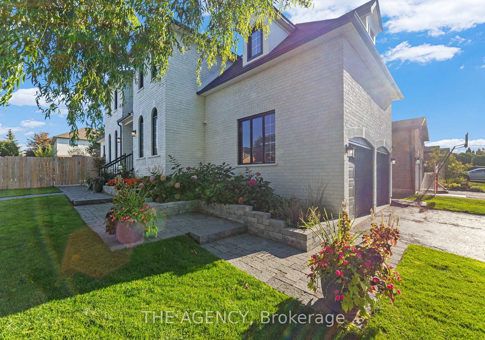 28-fenwick-place-hamilton-ontario-x12447619