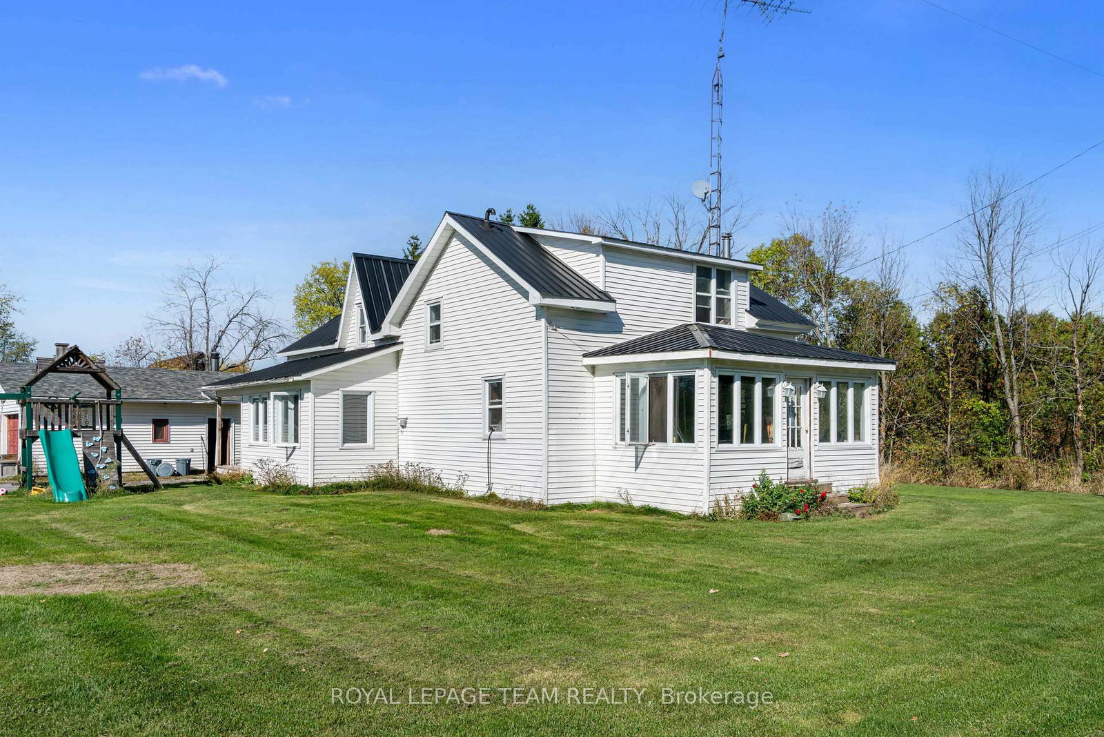 3910-county-7-road-south-dundas-ontario-x12447920
