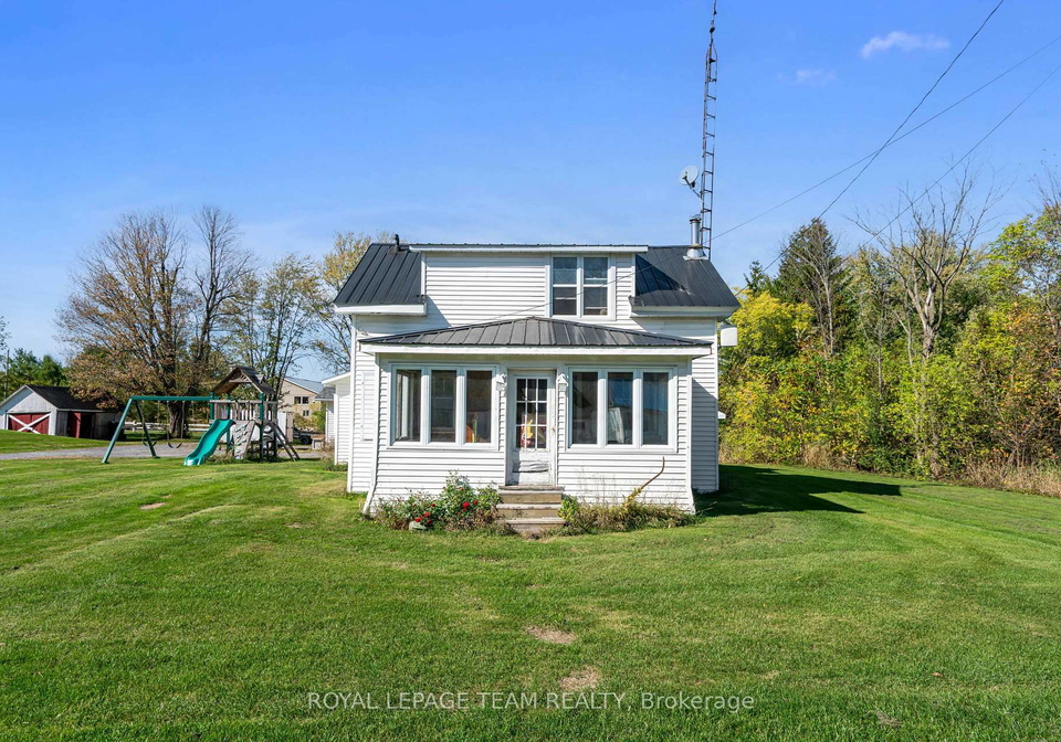 3910-county-7-road-south-dundas-ontario-x12447920