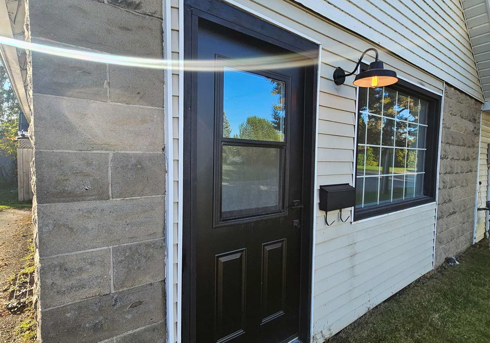 699-hyde-street-prescott-ontario-x12447997