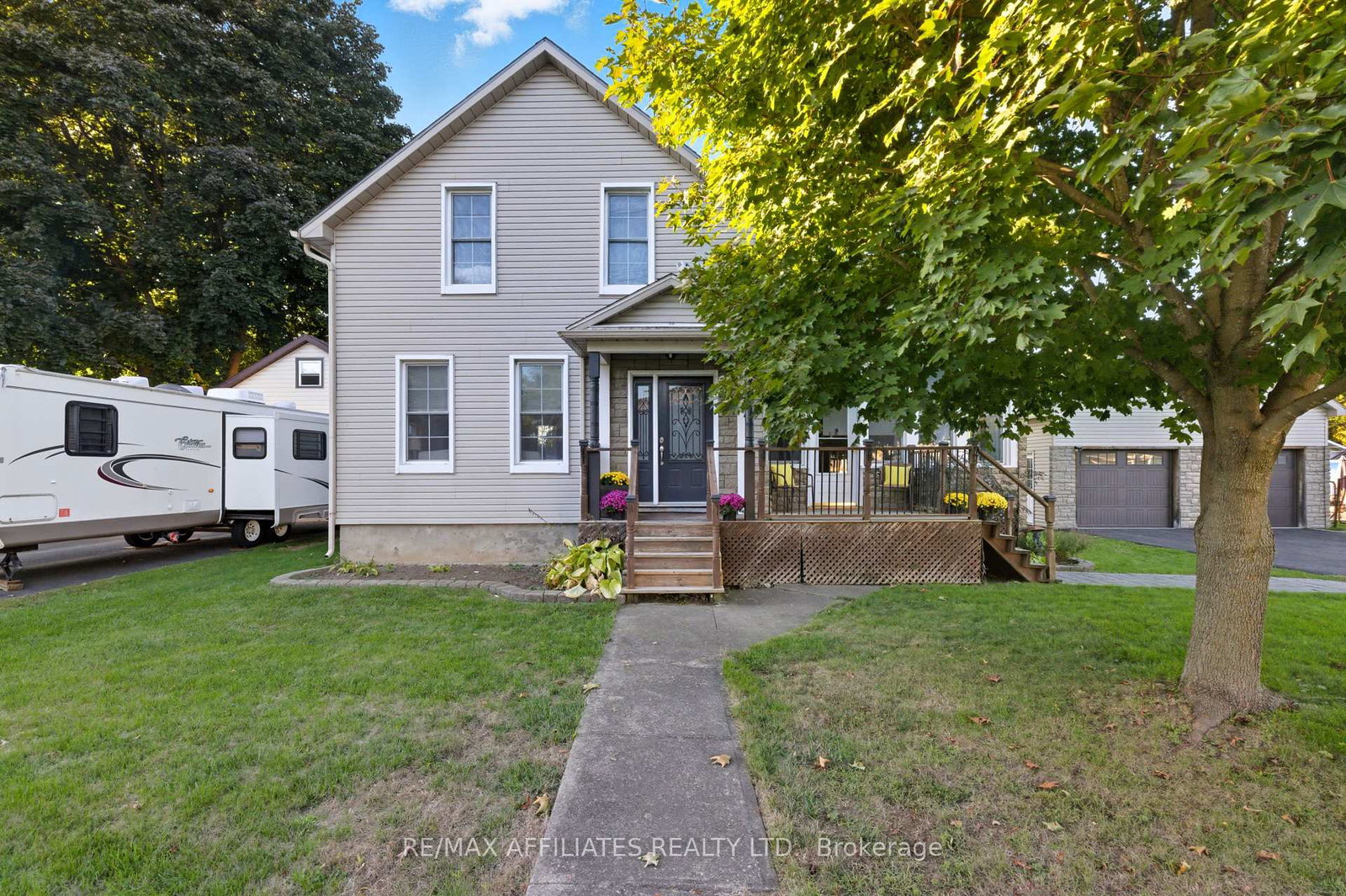 174-park-street-w-prescott-ontario-x12448074