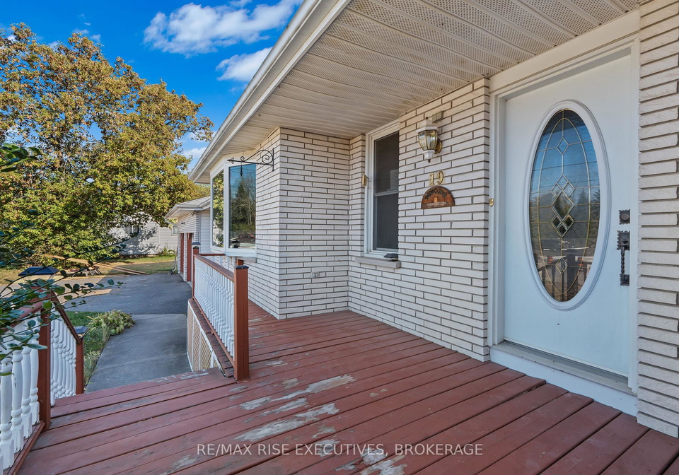 19-north-street-loyalist-ontario-x12448093