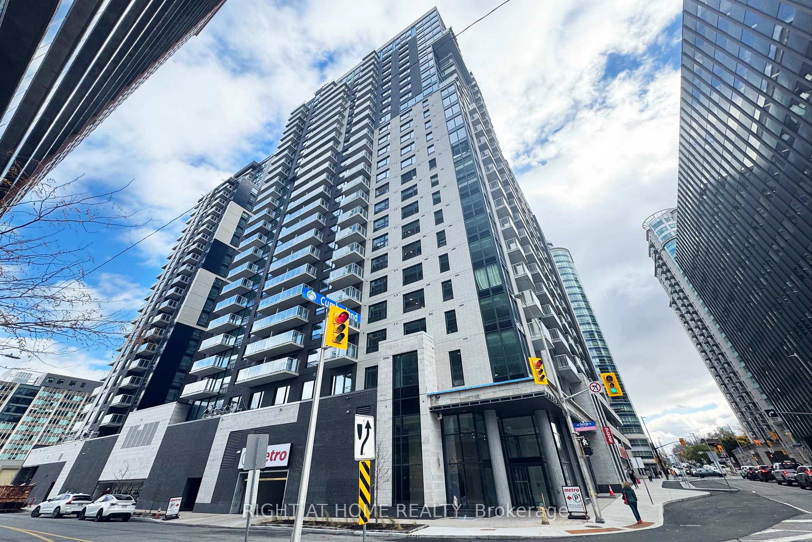 180-george-street-lower-town-sandy-hill-ottawa-ontario-x12448274