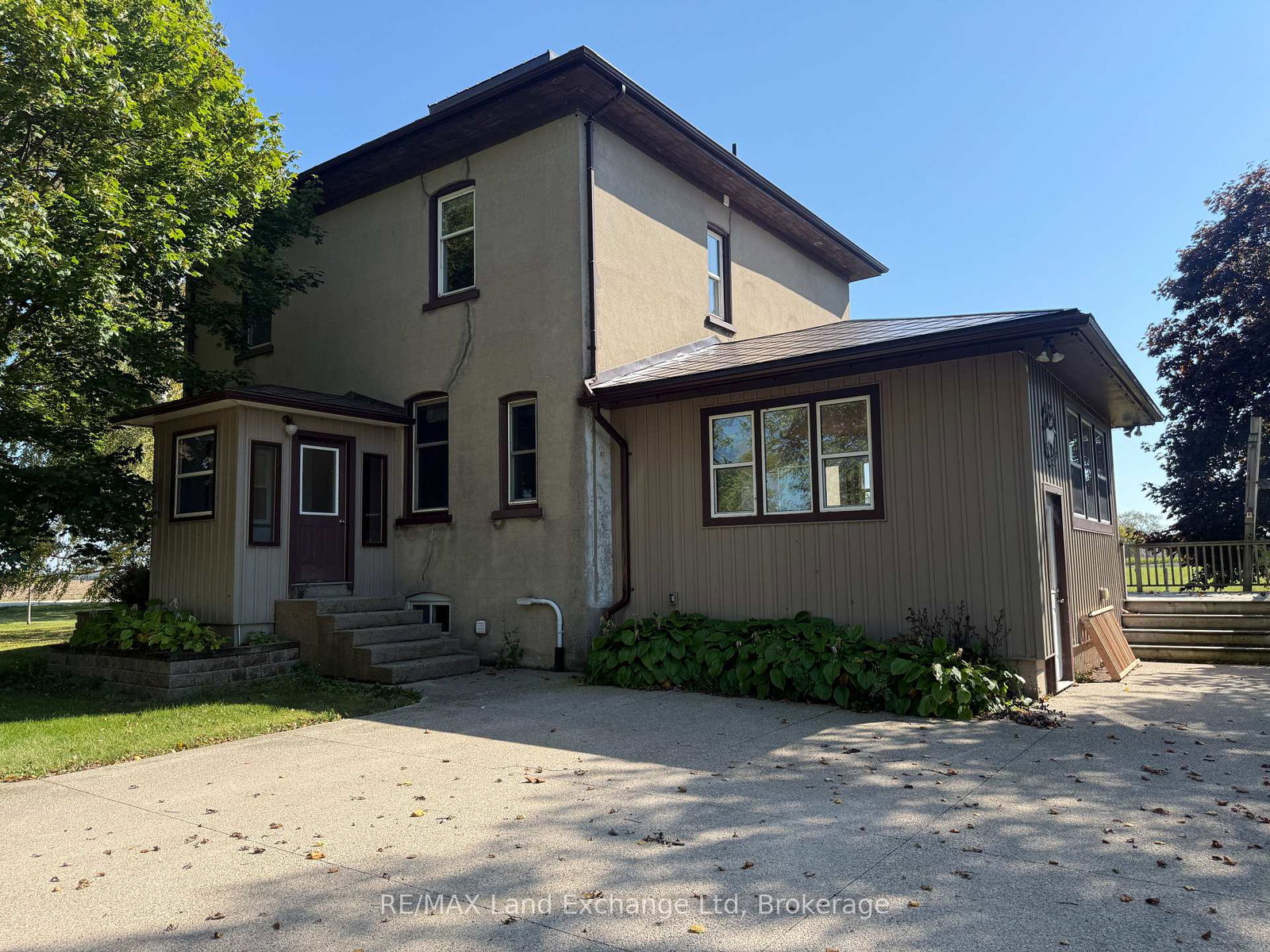 84947-bluewater-highway-ashfield-colborne-wawanosh-ontario-x12448405