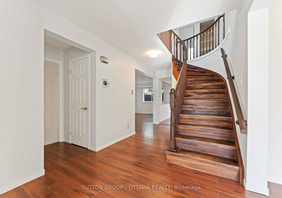 7-castlethorpe-crescent-ottawa-ontario-x12448494