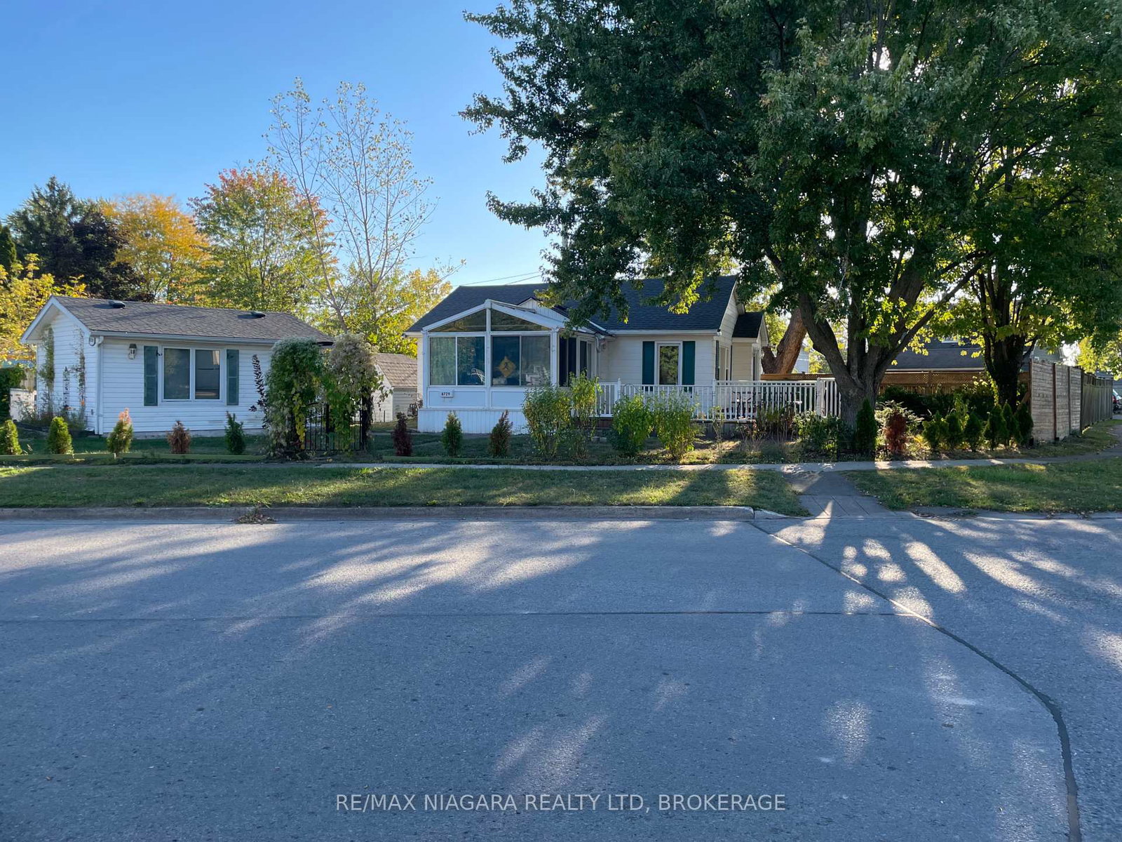8729-drake-avenue-niagara-falls-ontario-x12448579