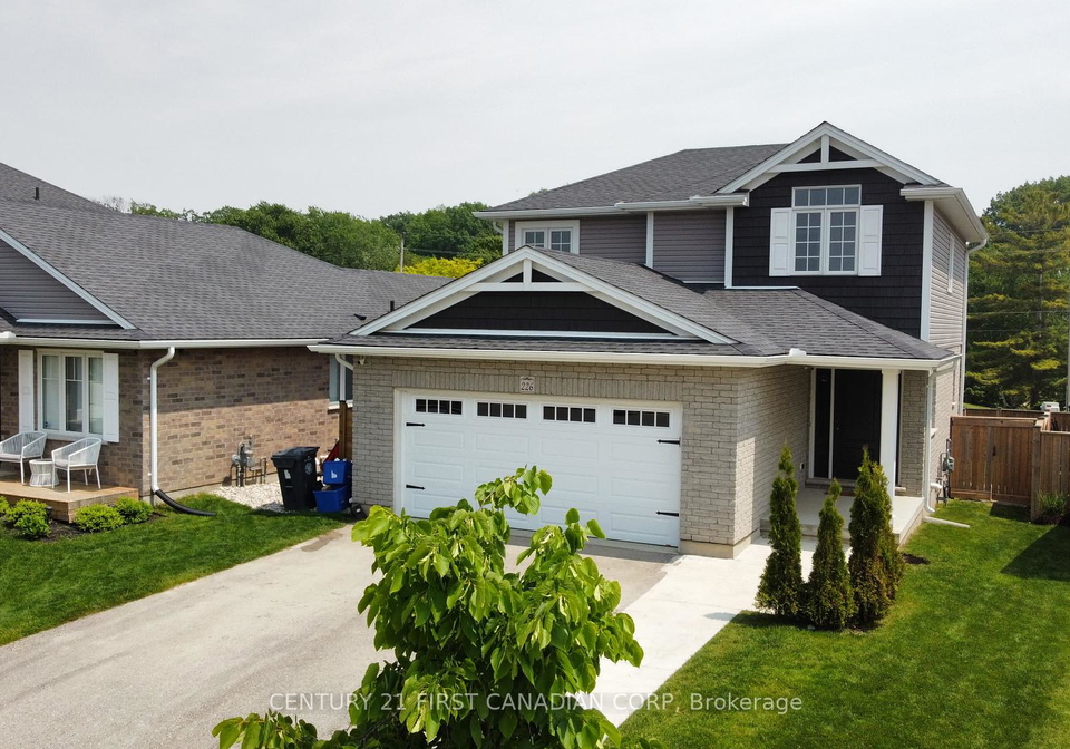 226-emery-street-central-elgin-ontario-x12448787