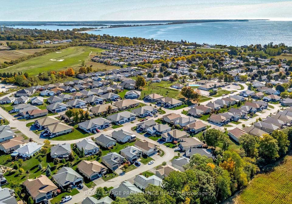 10-conger-drive-prince-edward-county-ontario-x12449030