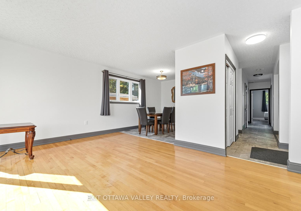 85-frontenac-crescent-deep-river-ontario-x12449383