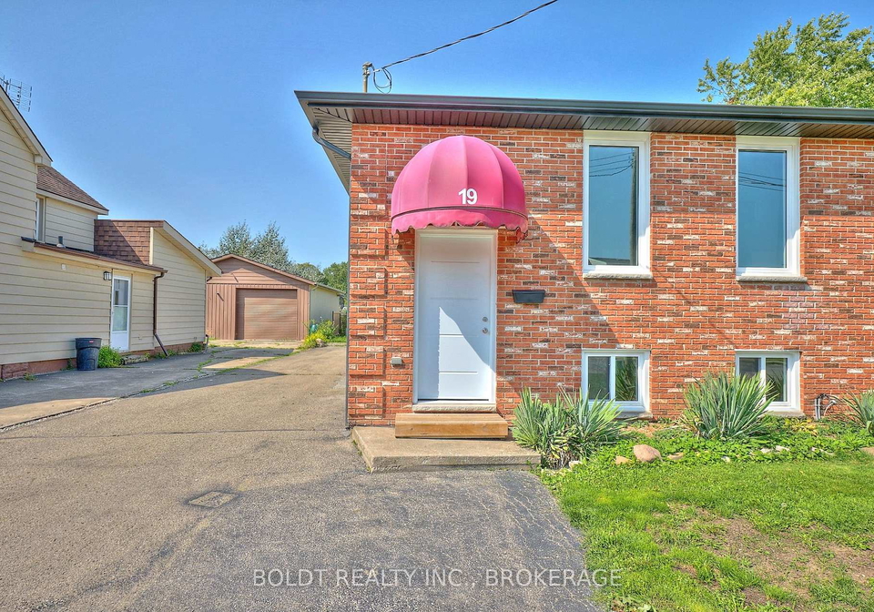 19-colborne-street-thorold-ontario-x12449385