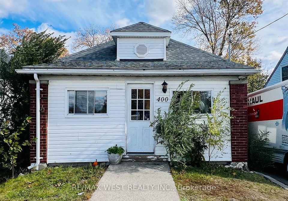 400-brock-street-s-sarnia-ontario-x12449560