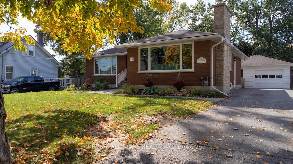 19-adelaide-street-s-kawartha-lakes-ontario-x12449576
