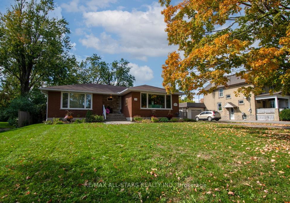 19-adelaide-street-s-kawartha-lakes-ontario-x12449576