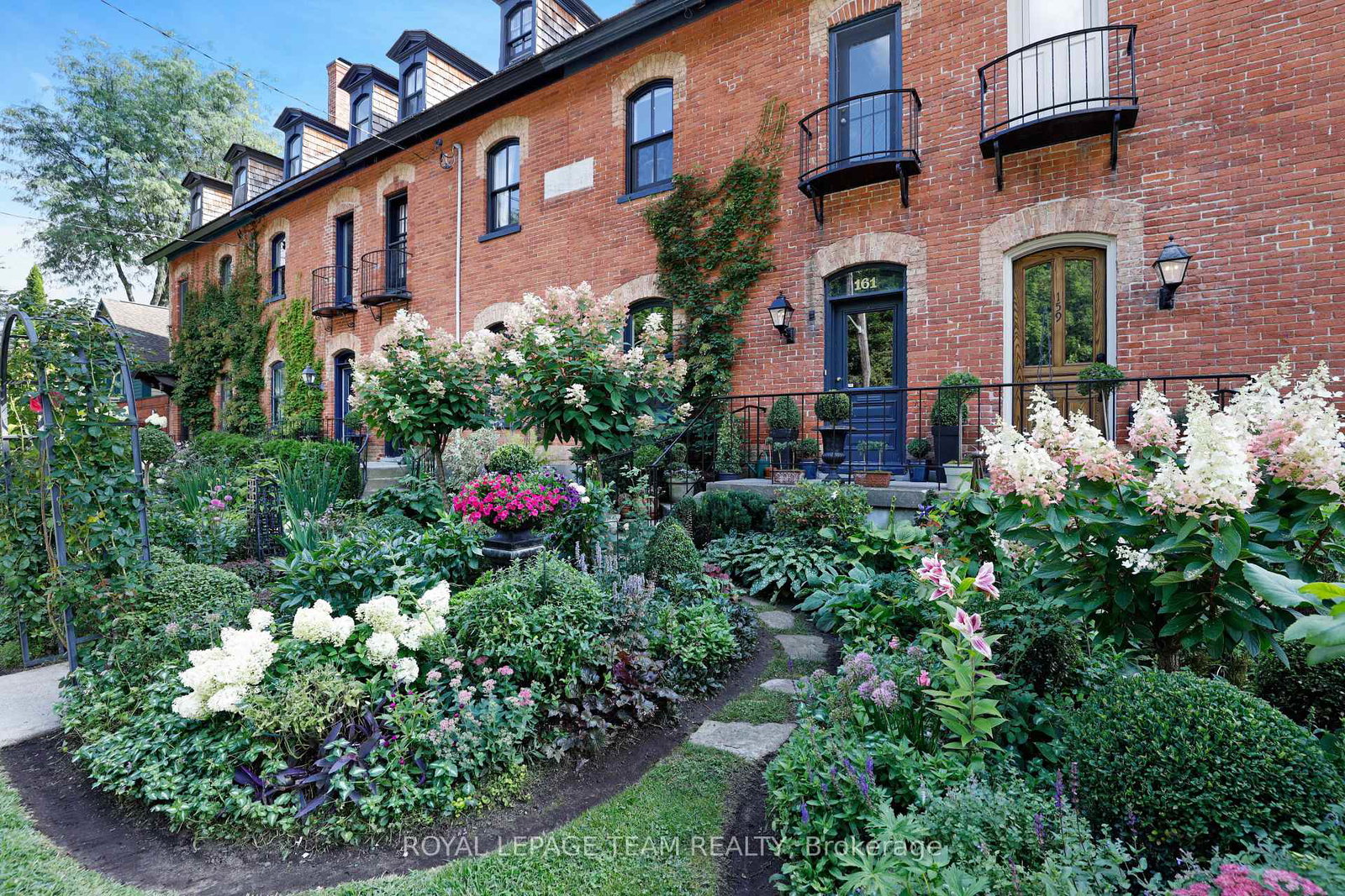 161-mackay-street-ottawa-ontario-x12449662