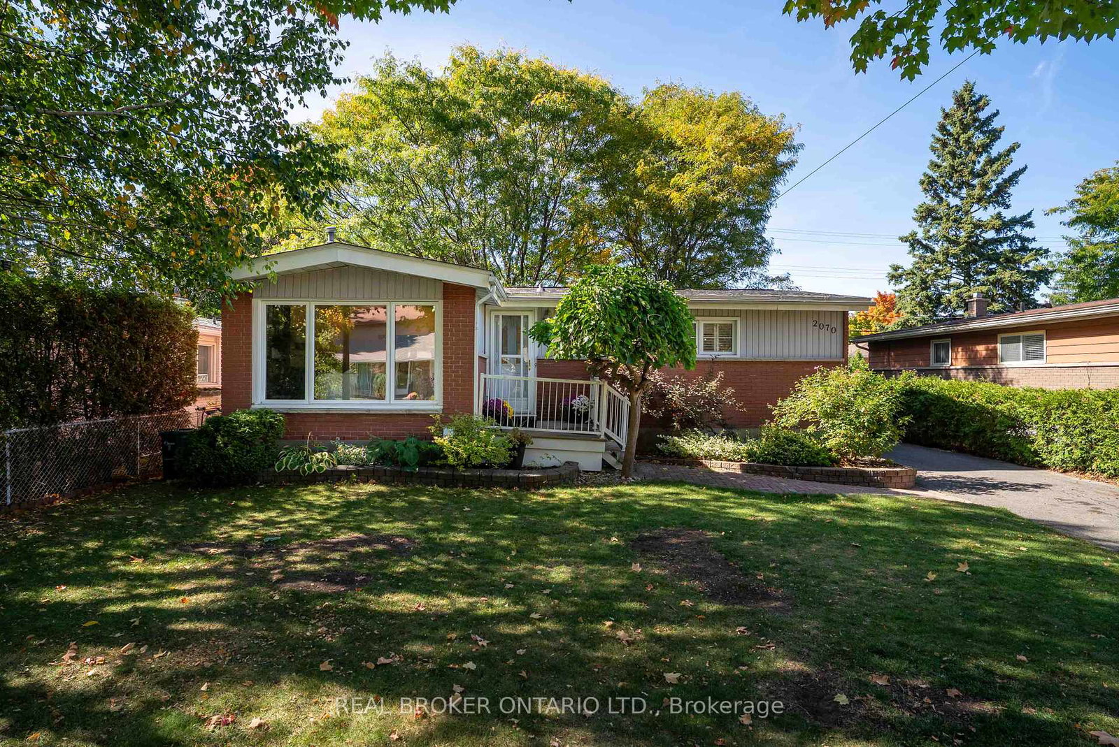 2070-cornish-street-ottawa-ontario-x12449858