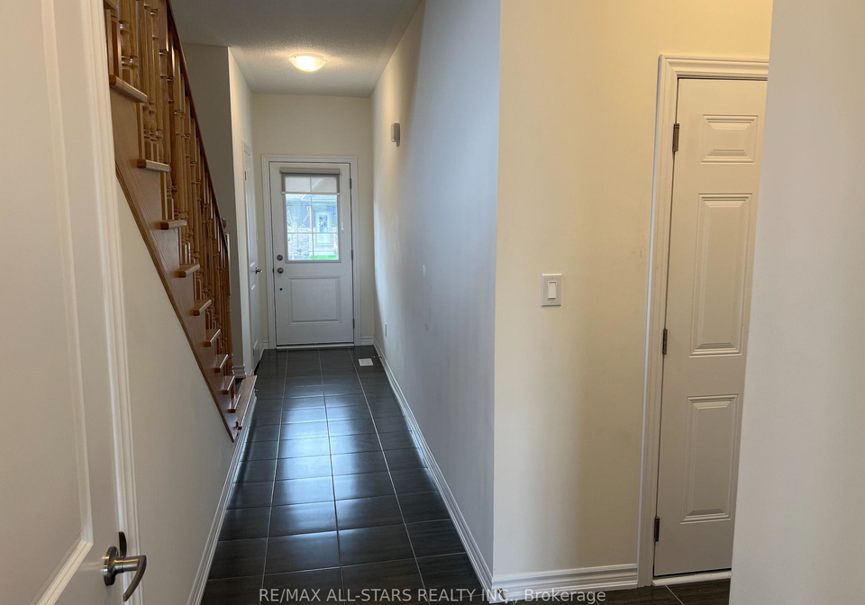 16-hillcroft-way-kawartha-lakes-ontario-x12450265