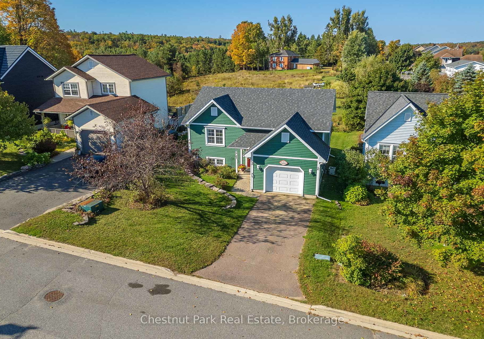 8-coates-avenue-bracebridge-ontario-x12450371