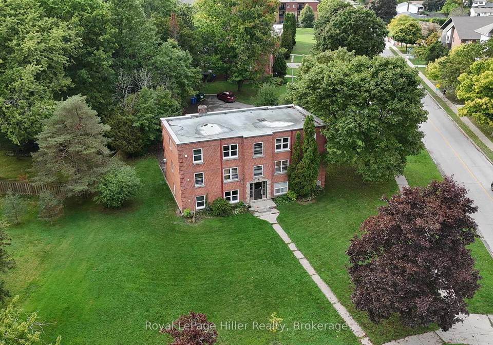 2-churchill-circle-stratford-ontario-x12450373