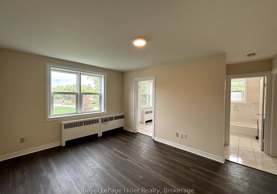 2-churchill-circle-stratford-ontario-x12450373
