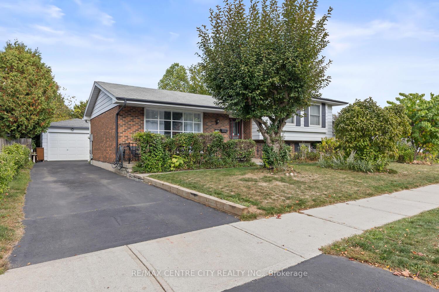 690-grenfell-drive-london-north-ontario-x12450390