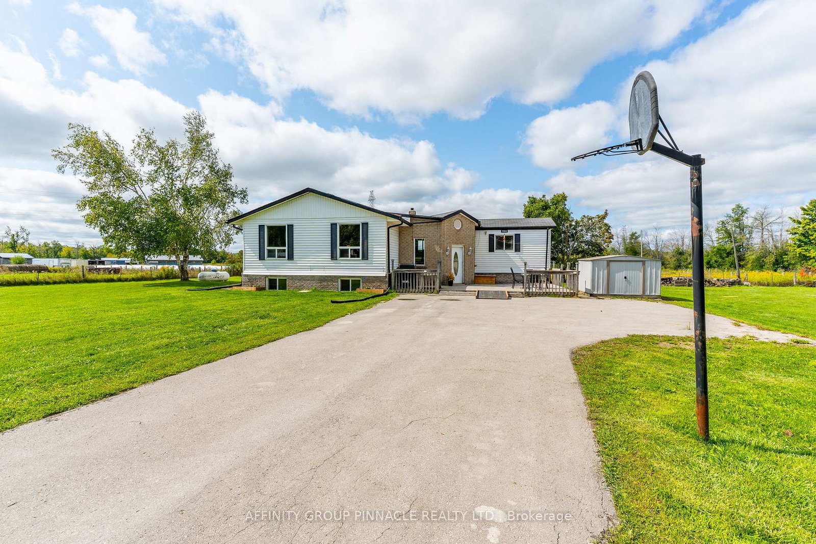 1071-opmar-road-kawartha-lakes-ontario-x12450462
