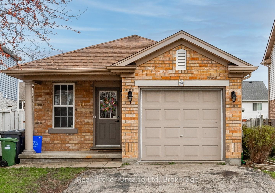 14-southcreek-trail-guelph-ontario-x12450624
