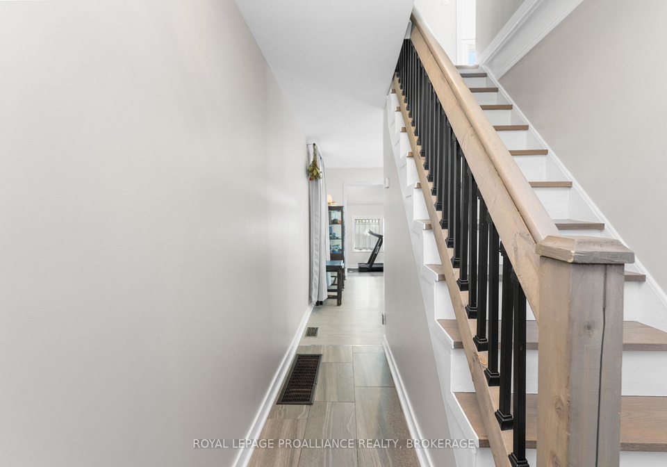 457-garden-street-gananoque-ontario-x12450672