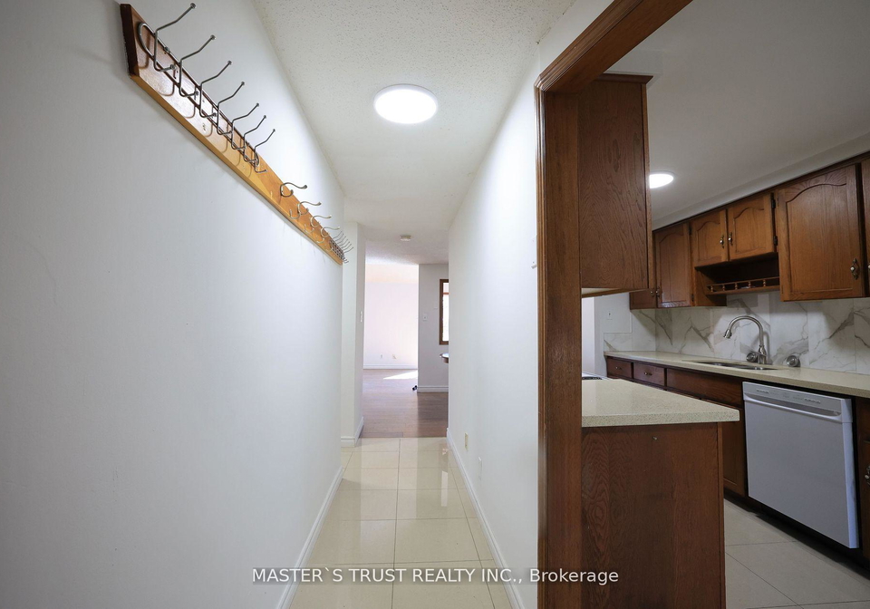 559-edinburgh-road-s-guelph-ontario-x12450877
