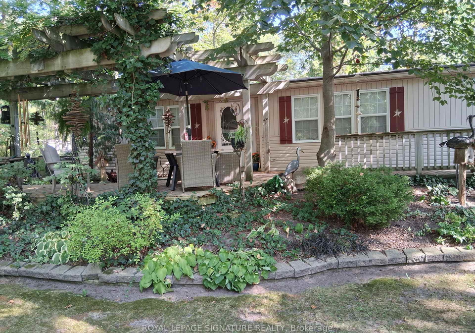 9910-northville-crescent-s-lambton-shores-ontario-x12450902