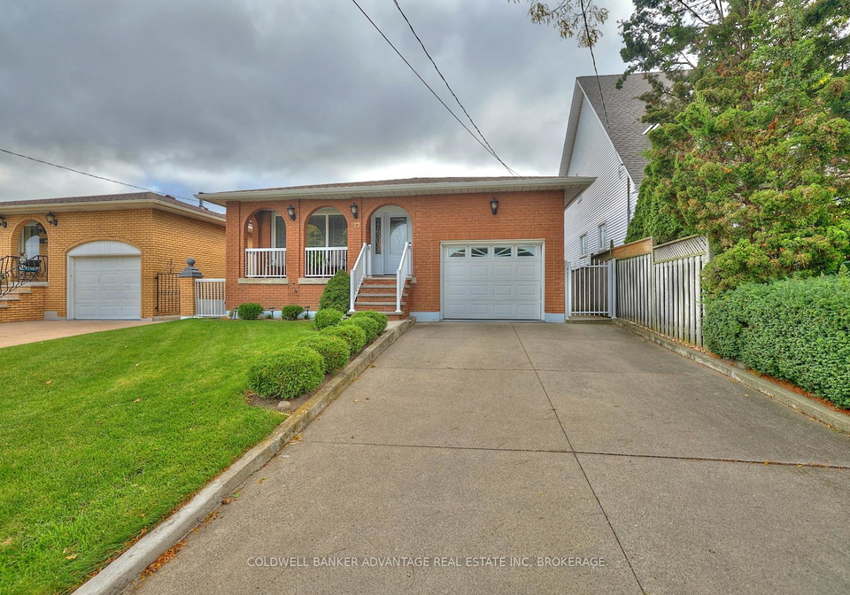 27-quinn-avenue-hamilton-ontario-x12450915