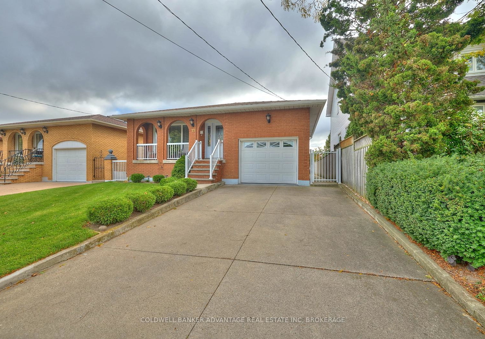 27-quinn-avenue-hamilton-ontario-x12450915