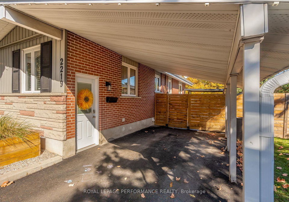 2219-audrey-avenue-ottawa-ontario-x12451239