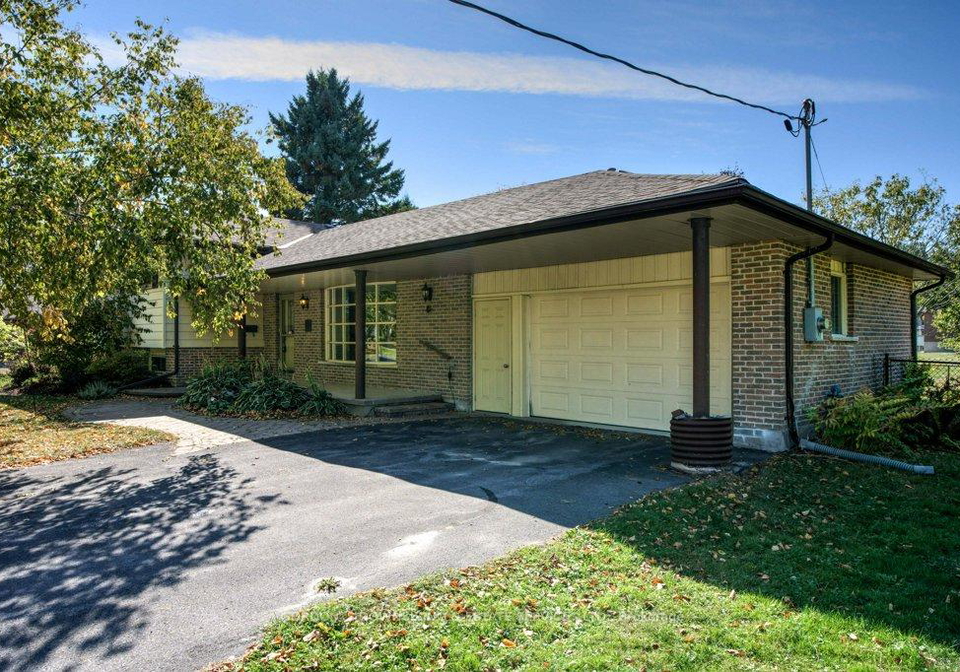 261-colonial-road-quinte-west-ontario-x12451286