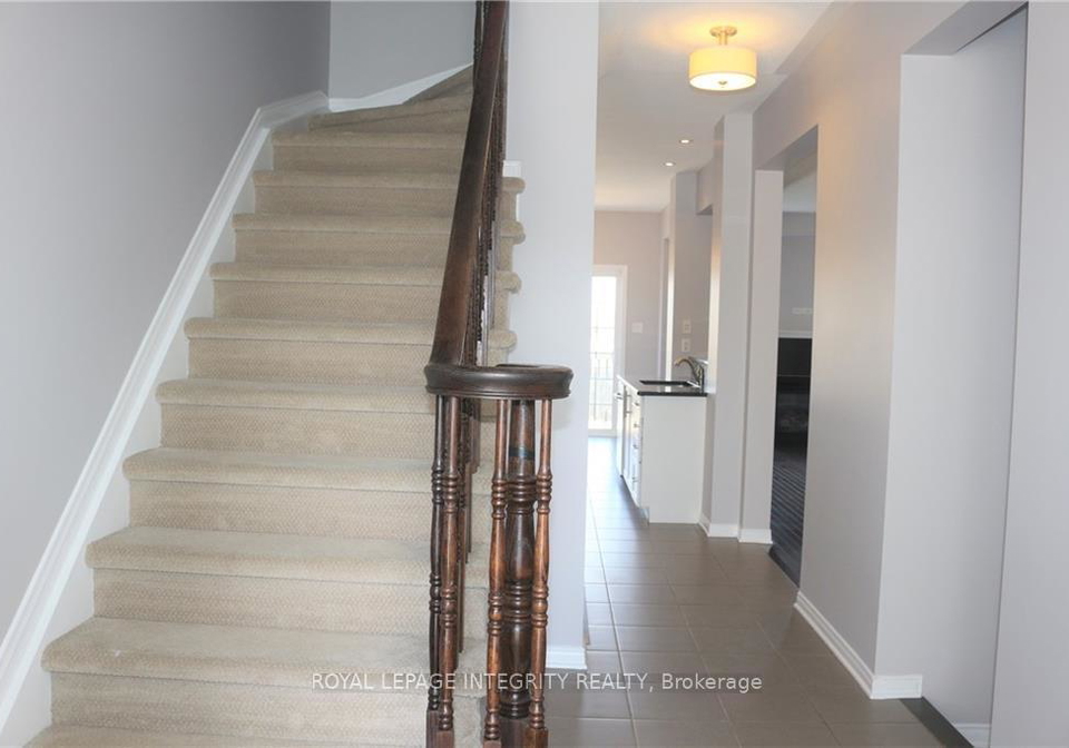 634-pepperville-crescent-kanata-ontario-x12451340
