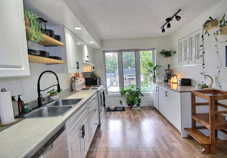 755-york-avenue-n-north-perth-ontario-x12451392