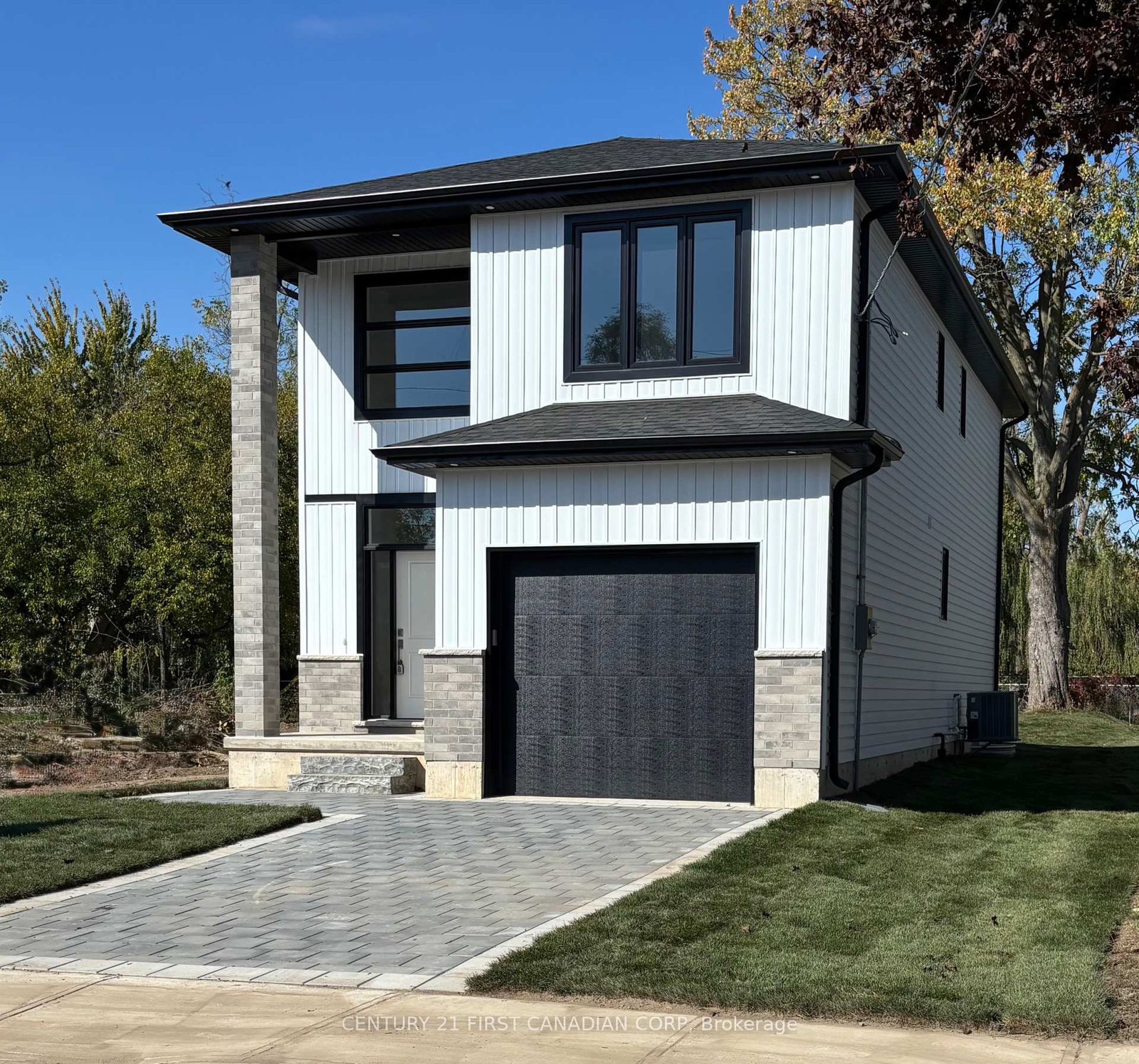 194-mcrae-street-southwest-middlesex-ontario-x12451626