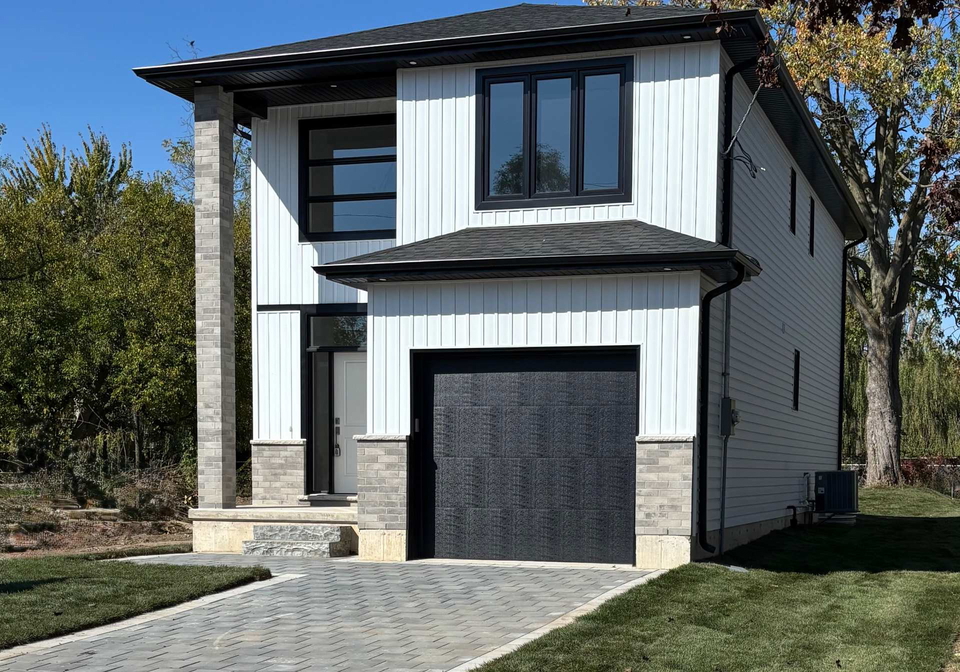 194-mcrae-street-southwest-middlesex-ontario-x12451626