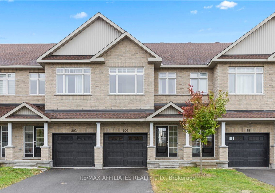 200-hooper-street-carleton-place-ontario-x12451628