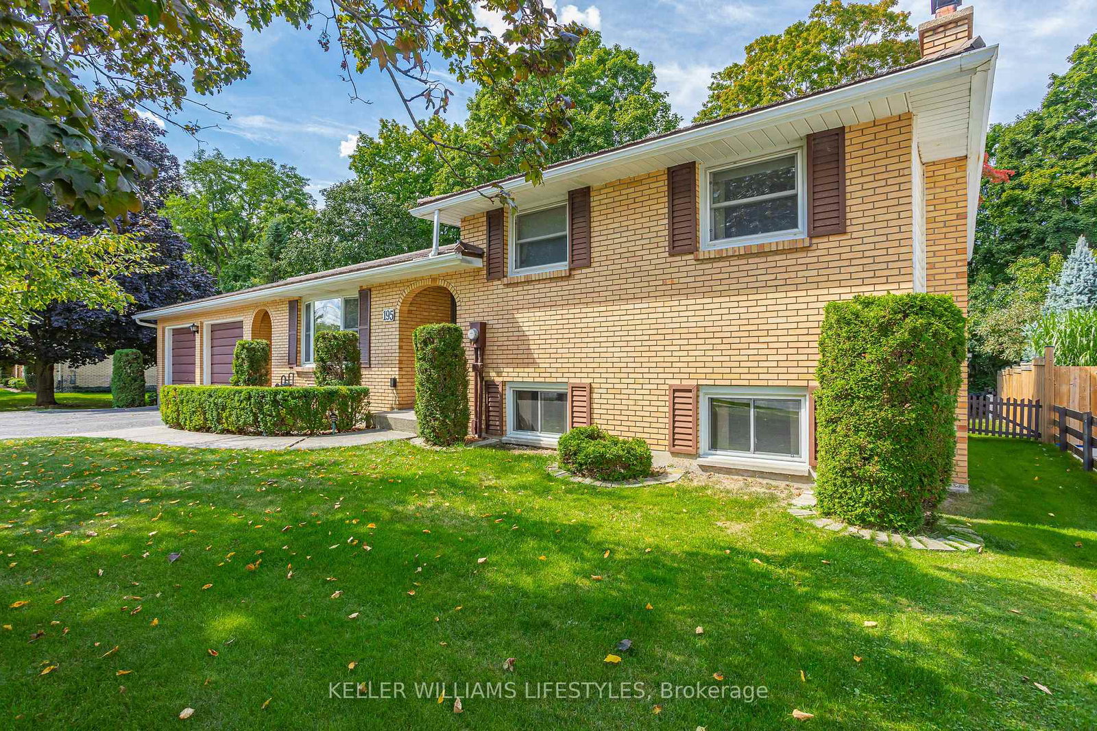 195-queen-street-north-middlesex-ontario-x12451656
