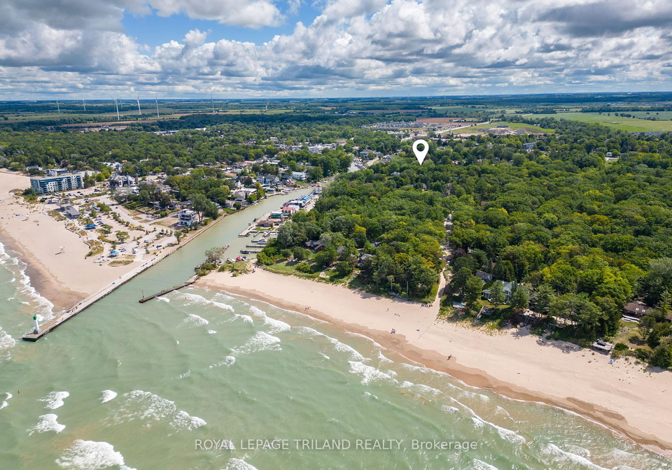 34-alberta-street-lambton-shores-ontario-x12451693