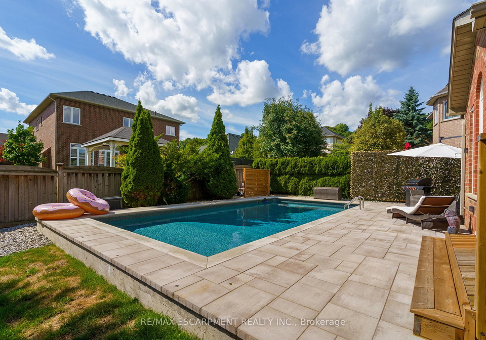 104-davidson-boulevard-hamilton-ontario-x12451796