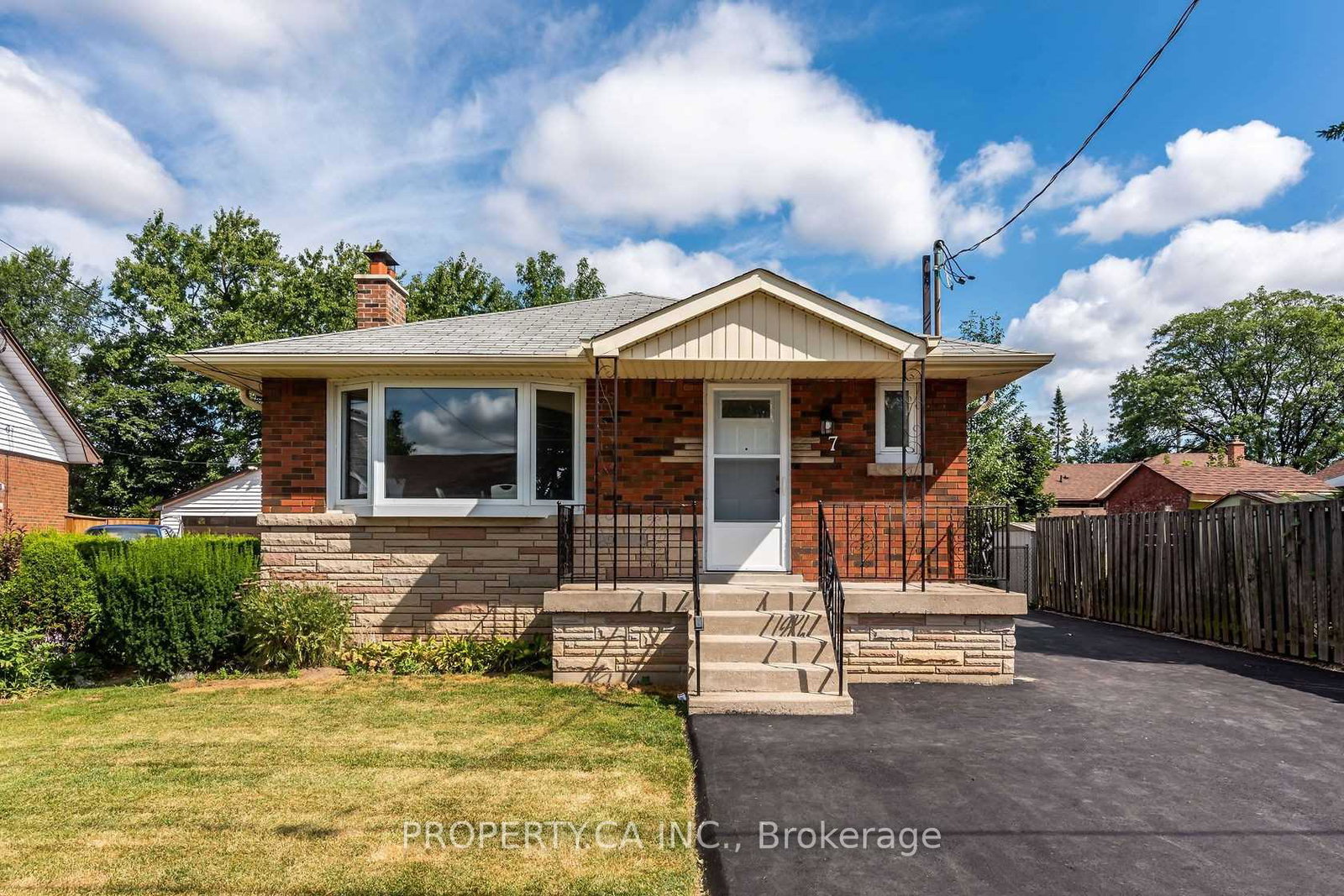 7-bolan-court-hamilton-ontario-x12451920