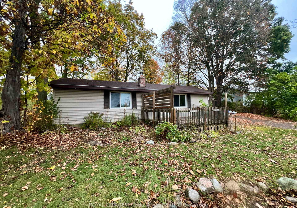 2112-hamilton-road-quinte-west-ontario-x12451982