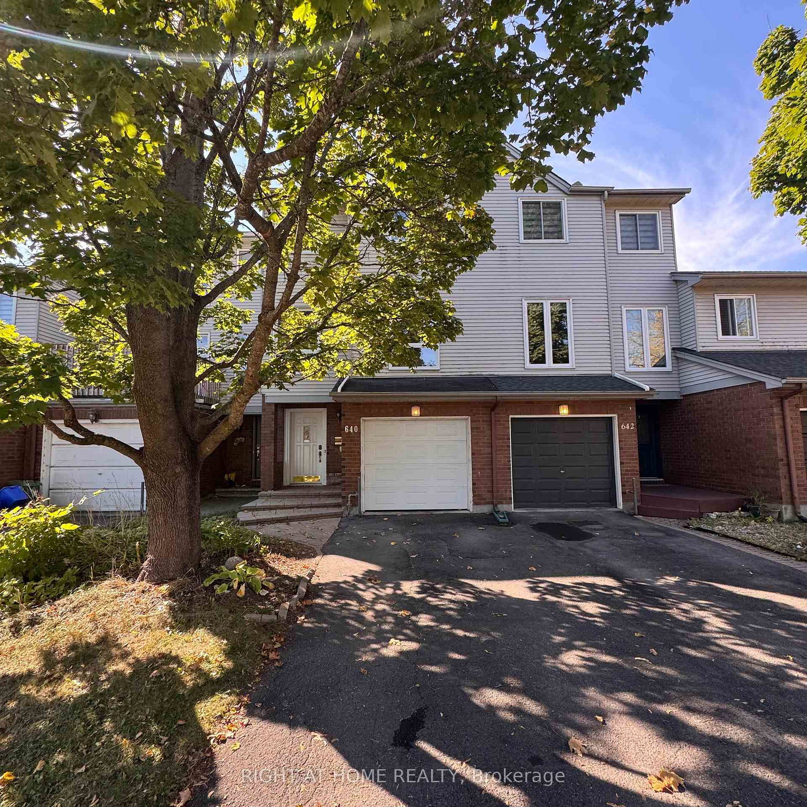 640-brome-crescent-ottawa-ontario-x12452213