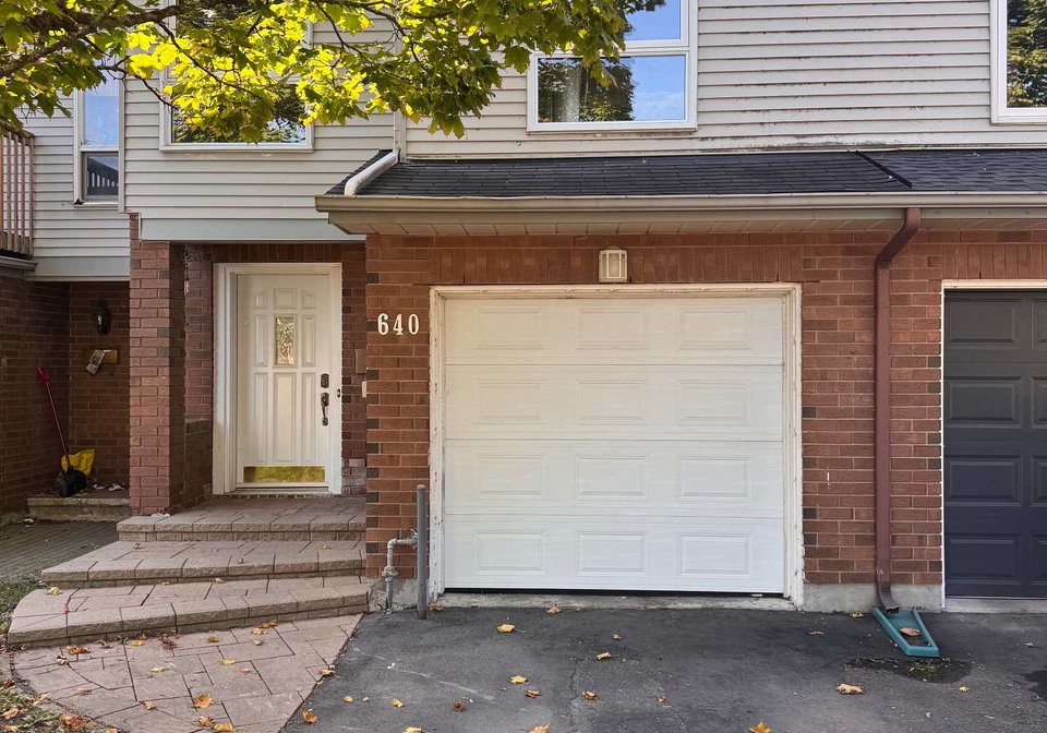 640-brome-crescent-ottawa-ontario-x12452213