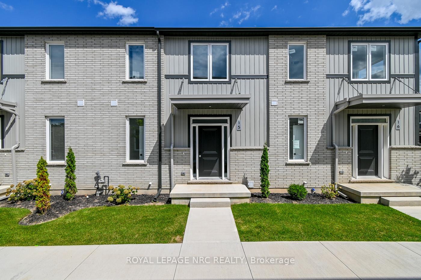 121a-moffatt-street-st-catharines-ontario-x12452270