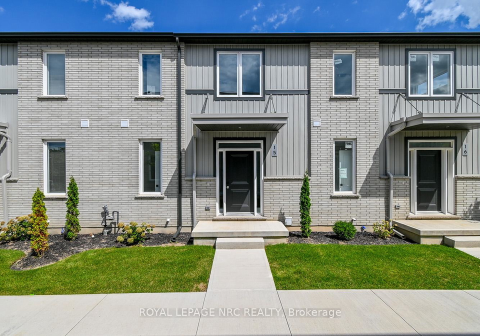 121a-moffatt-street-st-catharines-ontario-x12452270
