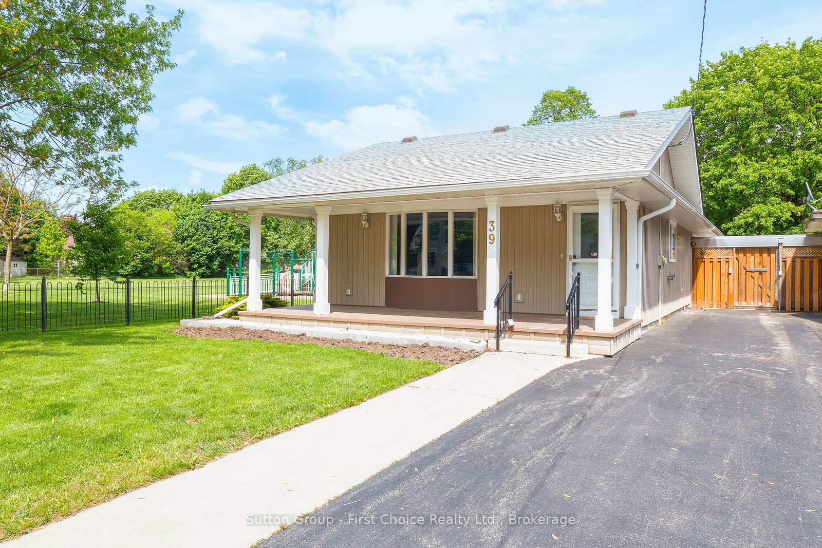 39-portia-boulevard-stratford-ontario-x12452408